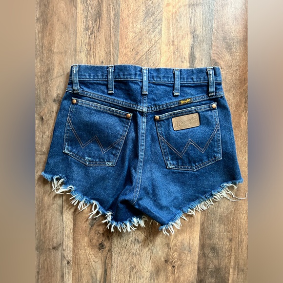 wrangler denim shorts - Picture 2 of 3